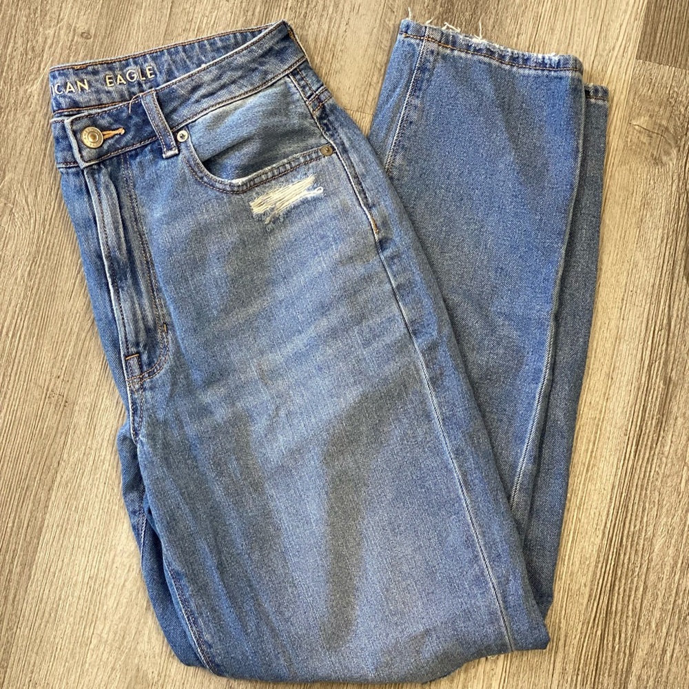 American Eagle mom jean size 6R
